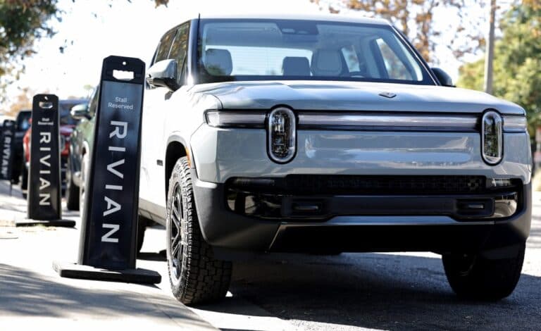 Estimările optimiste ale Rivian pentru vânzările din 2025 prevăd o scădere de 16% față de anul anterior