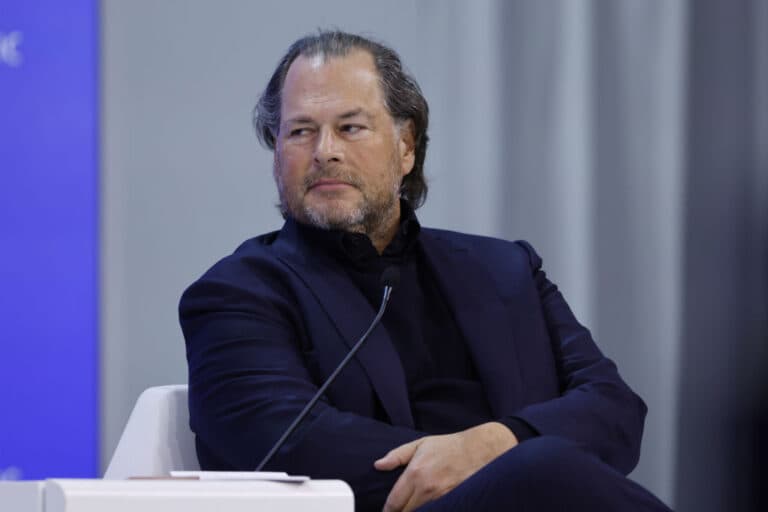 Marc Benioff, CEO-ul Salesforce, își cere scuze după comentariile despre necesitatea trupelor Gărzii Naționale în San Francisco