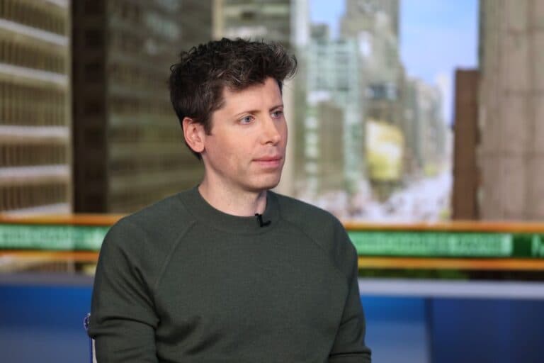 Sam Altman anunță că ChatGPT va permite în curând conținut erotic pentru utilizatorii adulți