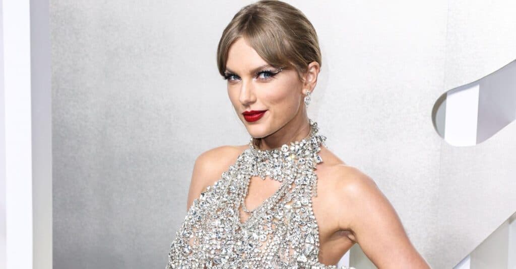 Taylor Swift: Stăpâna Palatelor din America