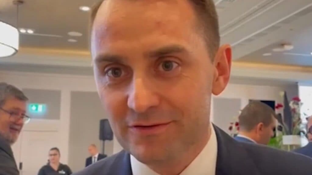 Reacția surprinzătoare a șefului cancelariei lui Bolojan în fața presei: “Vă implor, nu hărțuiți cetățenii!”