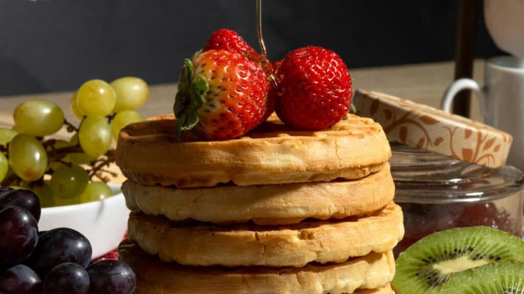 Deliciul siropului de struguri albi: o băutură bogată și dulce, perfectă pentru limonadă și deserturi