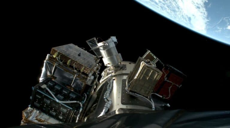 Spacecoin trimite tranzacții blockchain prin cosmos în căutarea unui internet descentralizat