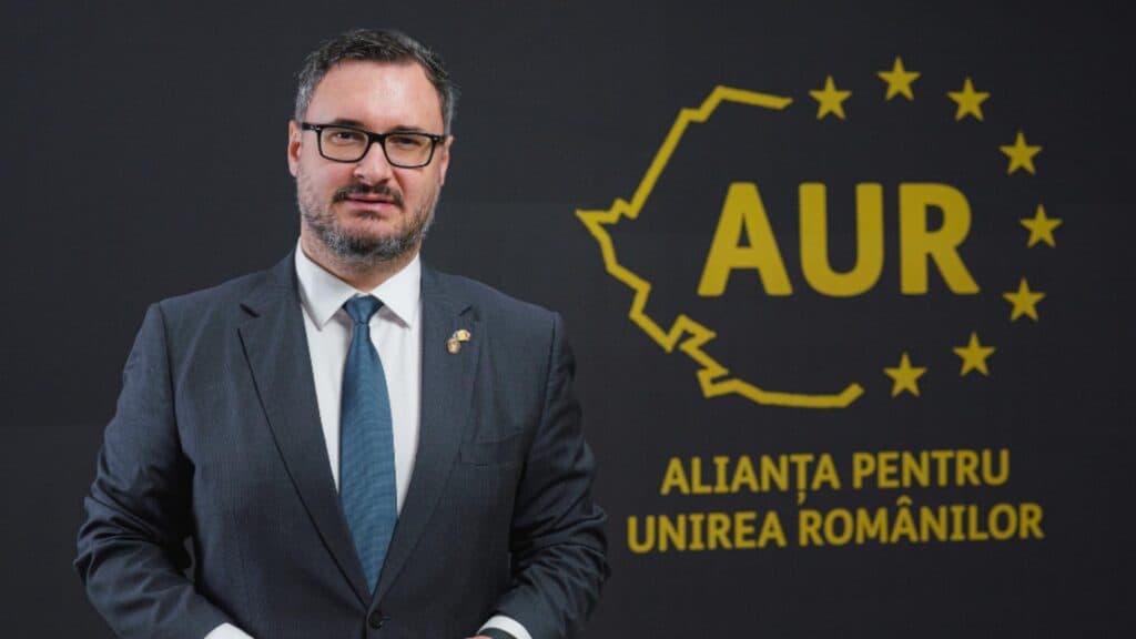 AUR îi aduce acuzații dure lui Ilie Bolojan pentru atitudinea sa la congresul UDMR: „Un servitor fără scrupule.”
