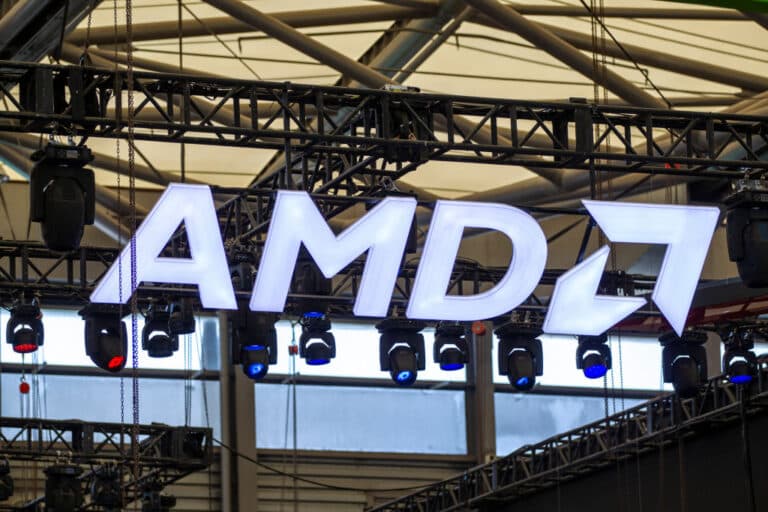 Experții de pe Wall Street dezvăluie cum acțiunile AMD vor finanța miliardele de dolari în achiziții de cipuri de la OpenAI