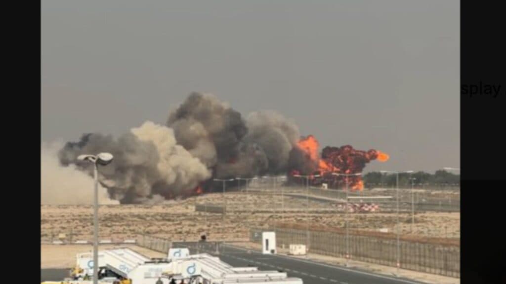 Incident surprinzător la Dubai Air Show: Un avion de vânătoare s-a prăbușit în timpul spectacolului aerian