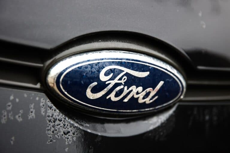 Un nou incendiu izbucnește la fabrica de aluminiu care aprovizionează Ford