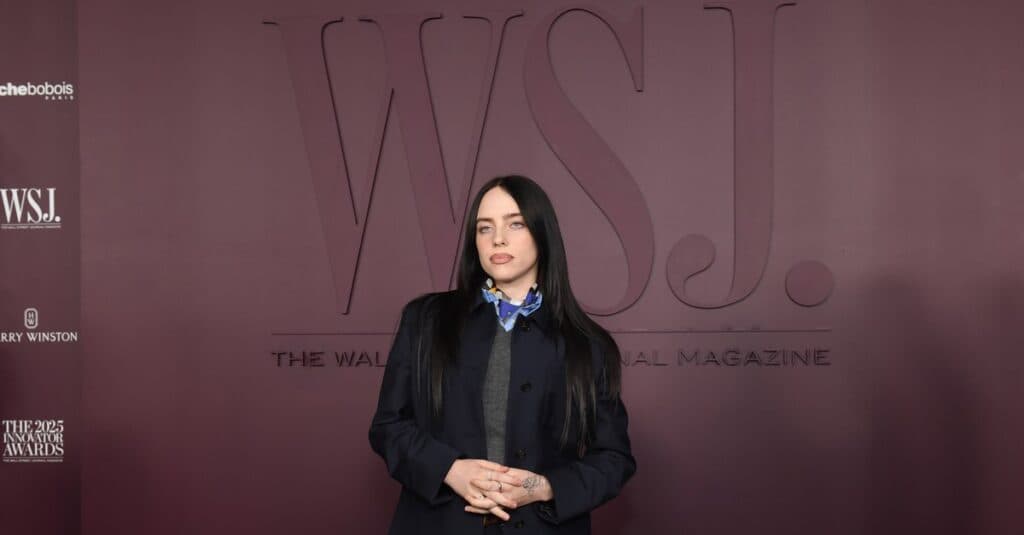 Billie Eilish își împărtășește bogăția: „Miliardarii ar trebui să ia aminte la gestul meu.”