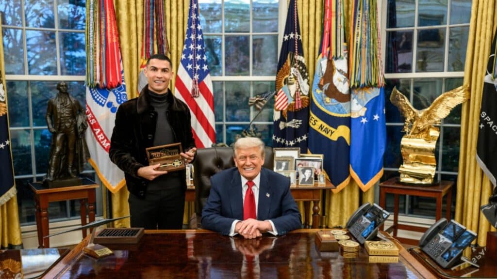Surpriza neobișnuită pe care Donald Trump i-a oferit-o lui Cristiano Ronaldo la Casa Albă