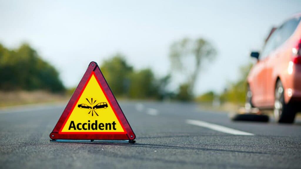 Accident în lanț pe A2: Trei răniți, inclusiv un copil, în urma coliziunii a șapte vehicule