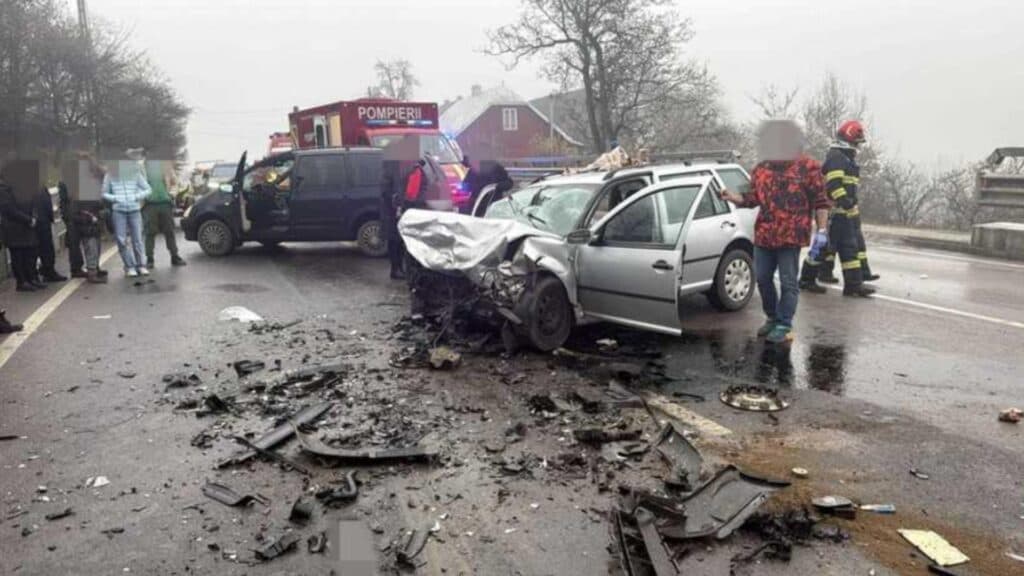 Accident în lanț pe DN 17, în Suceava: șase răniți, printre care trei copii