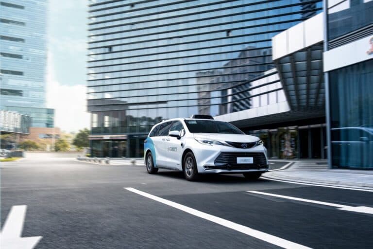 Pony.ai din China își propune să-și tripleze flota globală de taxiuri robotizate până la sfârșitul anului 2026