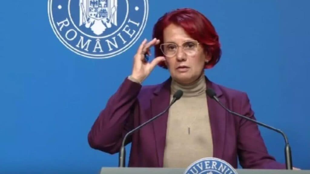 Cum își susține Ioana Ene Dogioiu studiile la instituții private. Polemici pentru oficialii Guvernului după neadevărurile din CV-ul lui Moșteanu