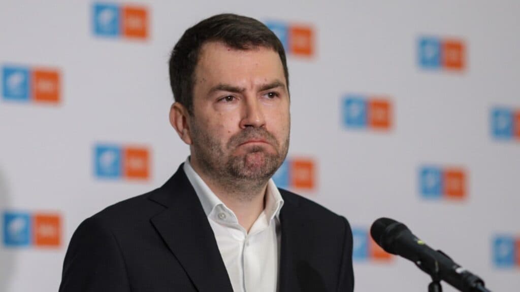 Drulă, maestru al promisiunilor neîndeplinite: se mândrește cu inițiative inexistente!