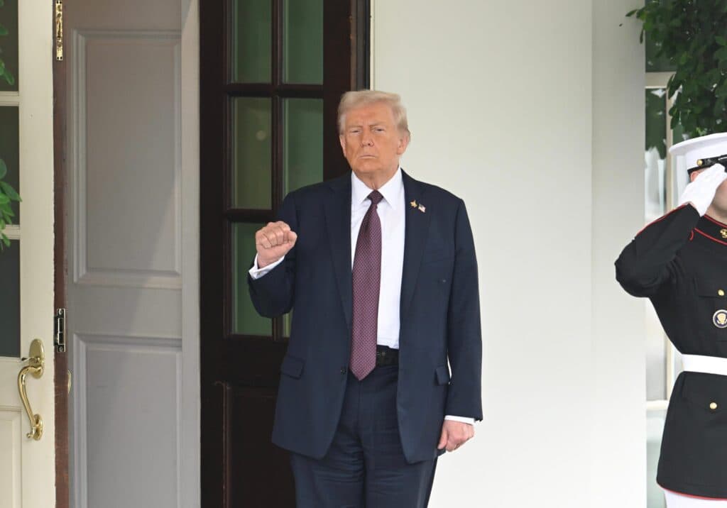 Minciuna anului: Donald Trump și întâlnirea surpriză cu Cristiano Ronaldo în Biroul Oval!