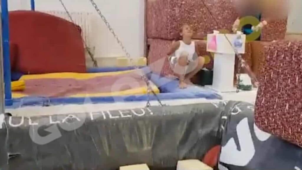 Scenă șocantă: Sabrina Voinea, gimnasta, victima abuzului maternal