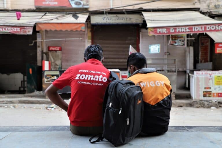 Lucrătorii pe cont propriu din India obțin statut legal, dar siguranța socială rămâne o provocare