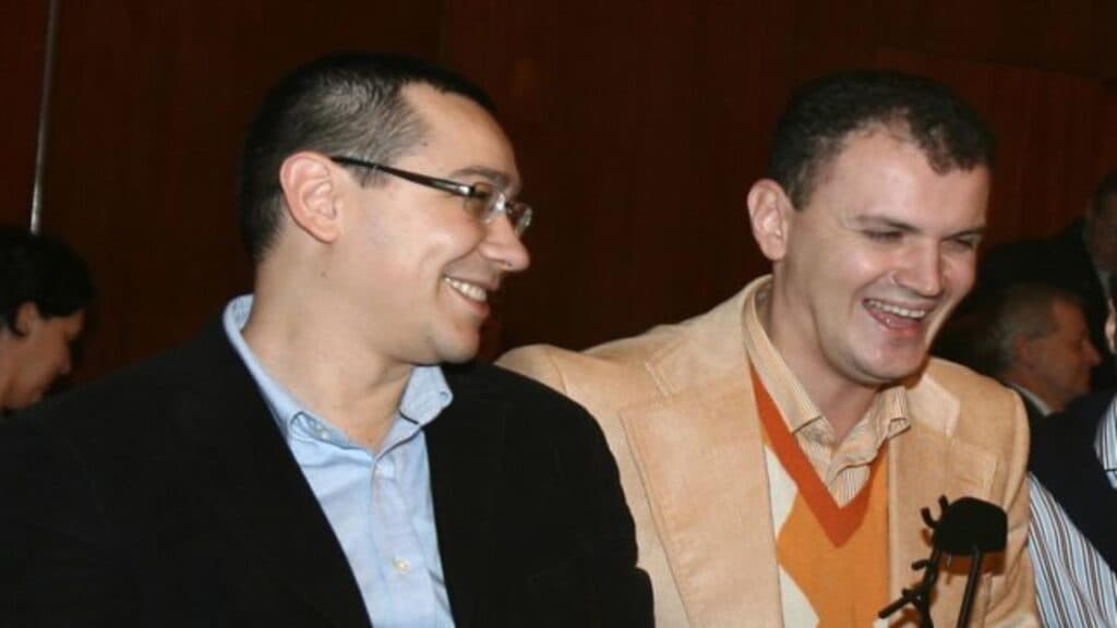 Intrigi politice în stilul lui Victor Ponta: impactul asupra alegerilor prezidențiale și bătăliile murdare împotriva lui Antonescu