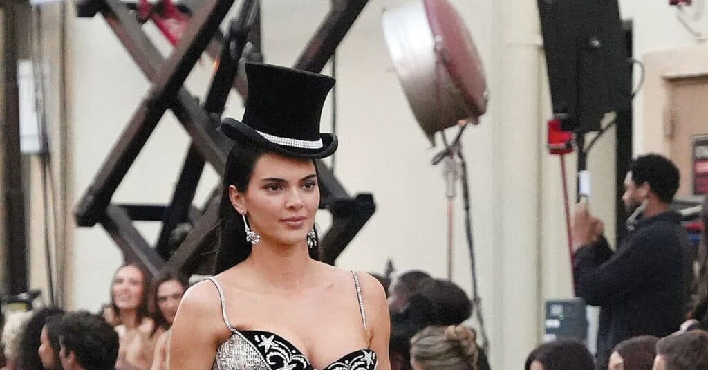 Kendall Jenner își încheie cariera în modeling?