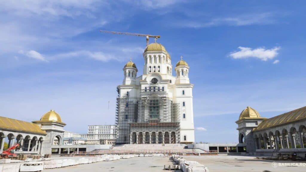 Moaștele Sfântului Andrei vor fi expuse în pridvorul Catedralei Naționale: Detalii despre momentul în care poți veni să te închini și programul slujbelor