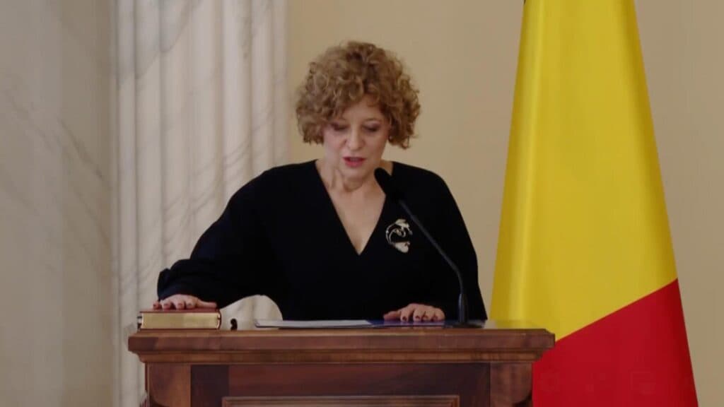 Oana Gheorghiu îi oferă o lecție lui Bolojan despre cazurile surprinzătoare