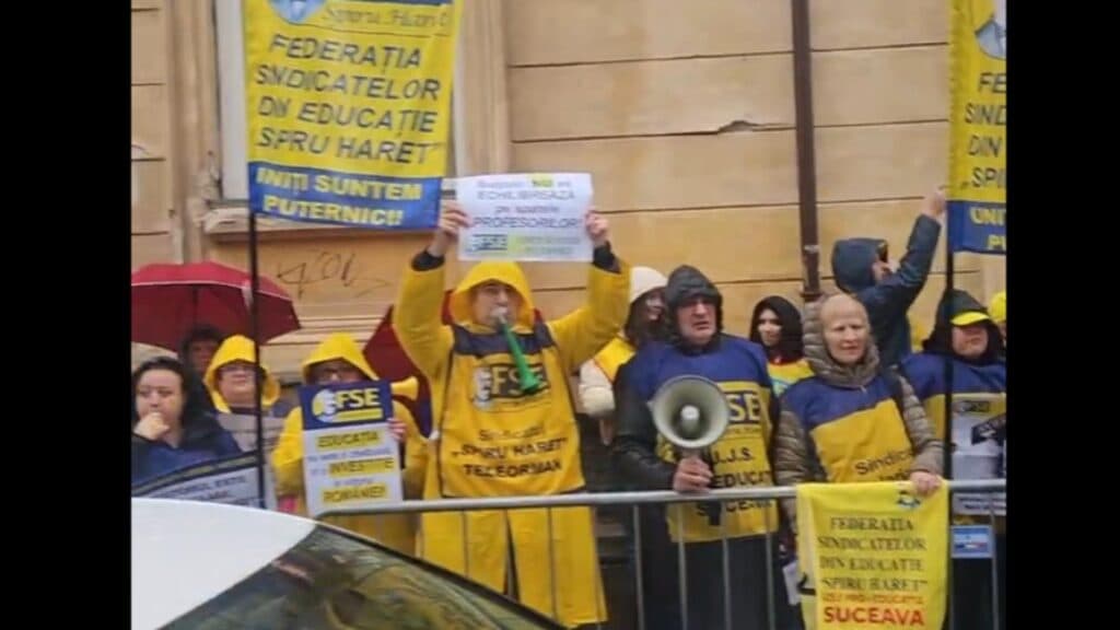 Dascălii își ridică vocea în fața Guvernului: „Eforturile noastre nu se pot anula!”