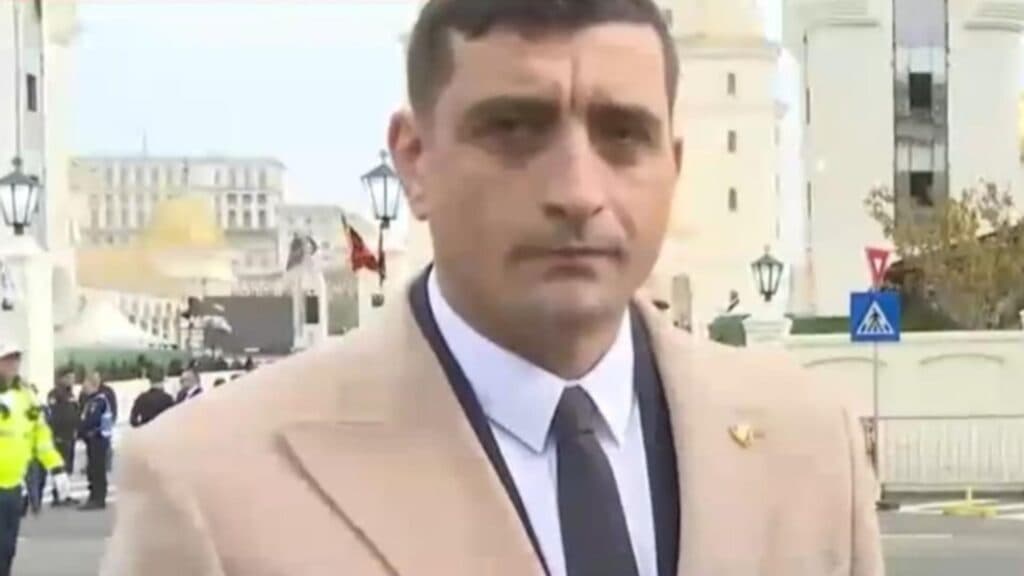 Provocarea lui George Simion adresată politicienilor: „Dacă vă considerați atât de puternici, anulați pensiile speciale de mâine.”