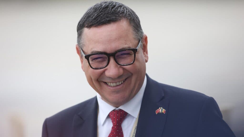 Ciobul râde de oală crăpată – Dottore Ponta îl tachină pe Moșteanu, dar își ignoră plagiatul de la doctorat
