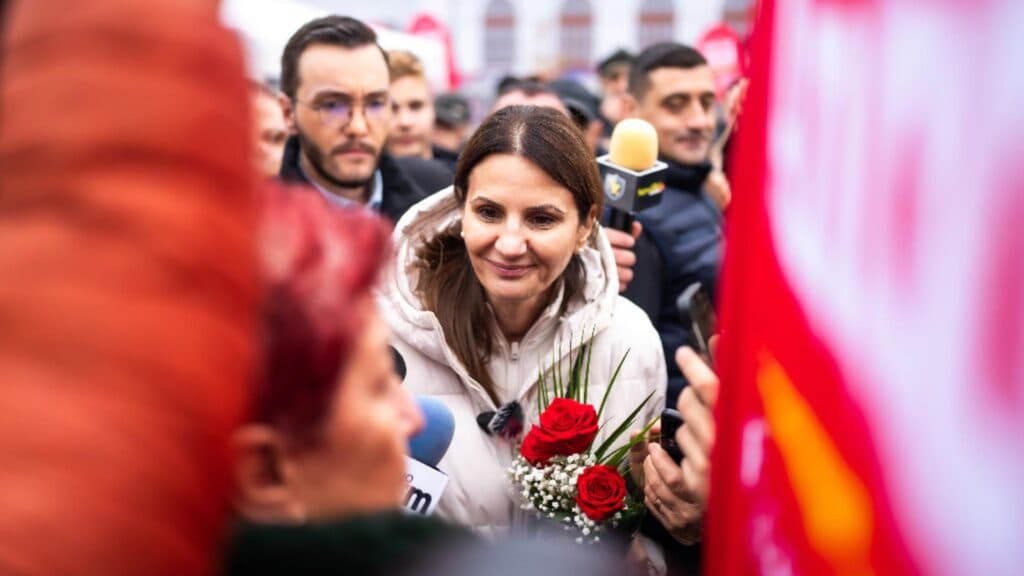 Se conturează zvonuri false menite să afecteze imaginea Ancăi Alexandrescu – INFORMAȚII din culise