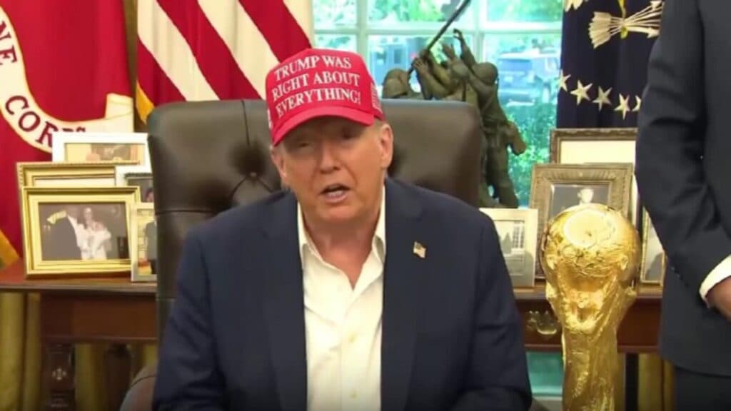 SUA aplică taxe de 500% comercianților care colaborează cu Rusia. Măsura controversată a lui Trump