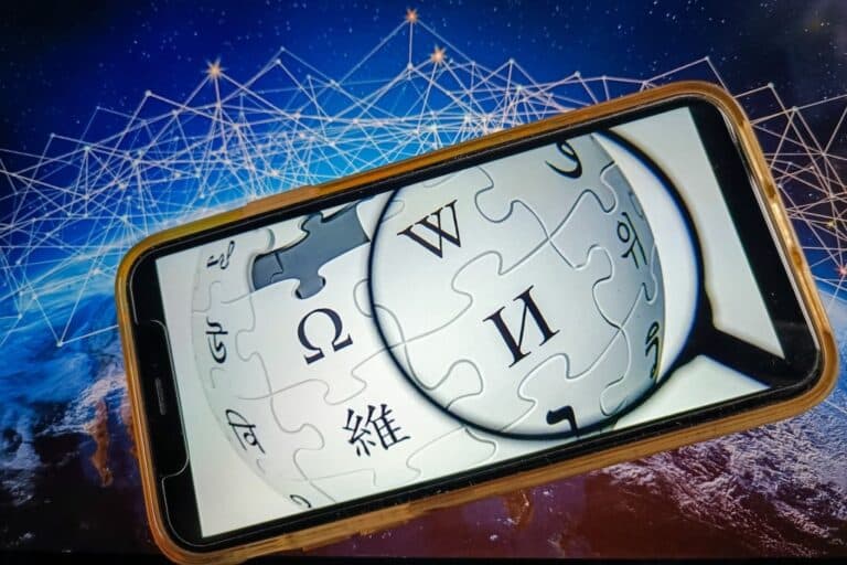 Cea mai bună resursă pentru identificarea scrierii generate de inteligența artificială provine de la Wikipedia