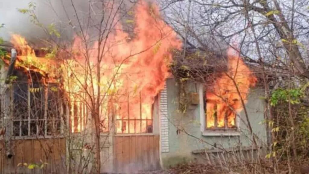 Incendiu devastator în Vaslui: O victimă a fost găsită carbonizată într-o locuință distrusă complet