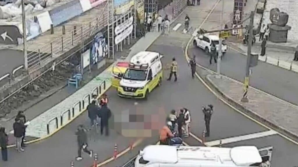 Tragedie la terminalul de feribot: Trei persoane și-au pierdut viața în urma unei coliziuni cu o camionetă