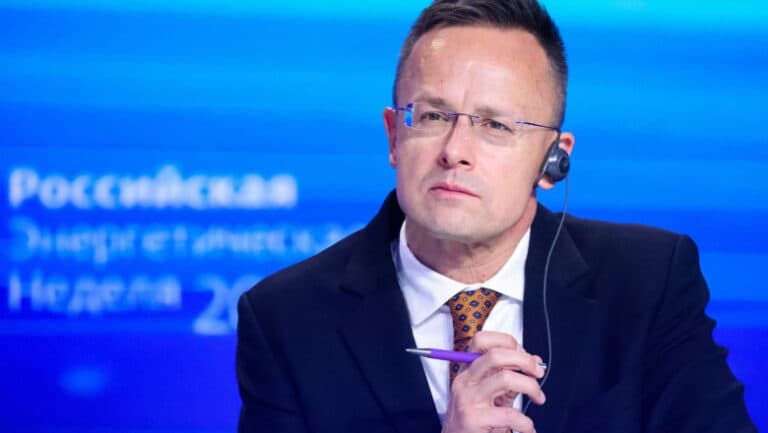 Ungaria își îndreaptă atenția către importul gazelor din zăcământul Neptun Deep. Declarațiile lui Péter Szijjártó privind achiziția Lukoil de către MOL