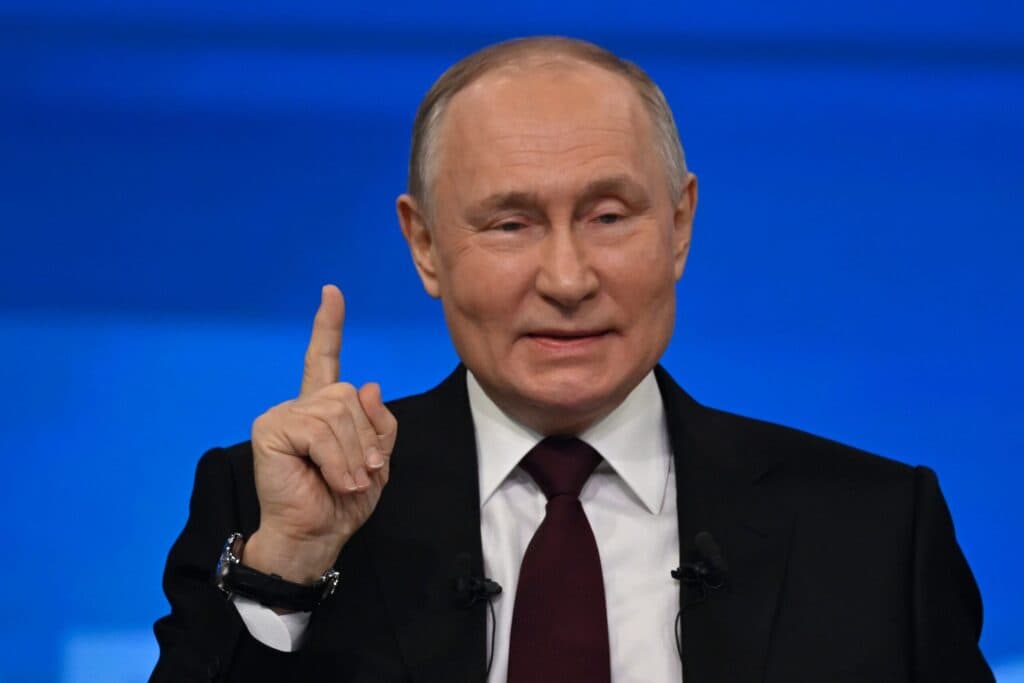 Vladimir Putin respinge negocierea păcii cu Ucraina! Motivul surprinzător invocat, în ciuda intervenției lui Trump: „Îi vom înfrunta cu puterea armelor.”