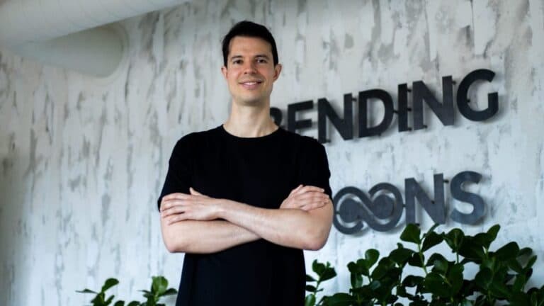 Ce reprezintă Bending Spoons? Tot ce trebuie să știi despre compania care a achiziționat AOL