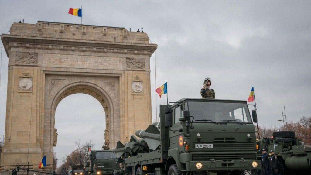1 Decembrie 2025. Ultimele retușuri pentru marele spectacol național: armata trece în revistă în fața președintelui Nicușor Dan