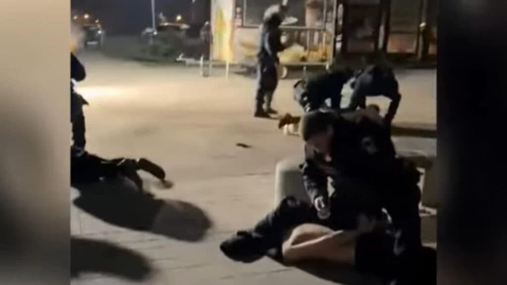 Conflicte și scandal în Mamaia în a doua zi de Crăciun: intervenția jandarmilor a domolit o încăierare între șase tineri