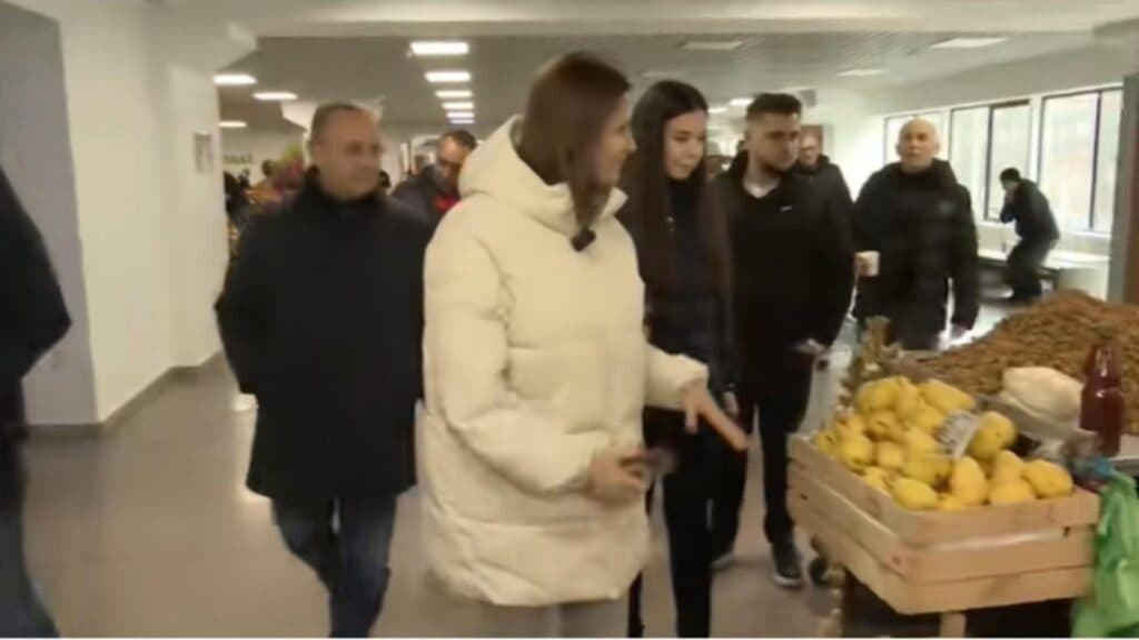 Anca Alexandrescu revine în mijlocul oamenilor: ce bunătăți a adus de la piață