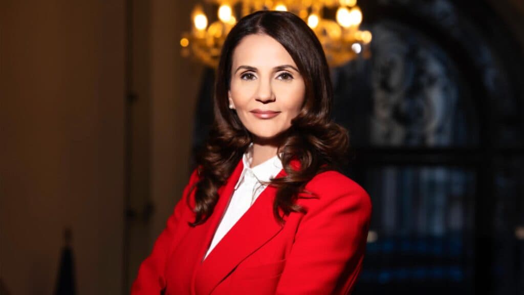 Anca Alexandrescu și Ion Cristoiu discută despre viitorul Bucureștiului: „E timpul ca primarii să nu se mai concentreze pe flori, ci să transforme capitala în catalizatorul renașterii naționale.”