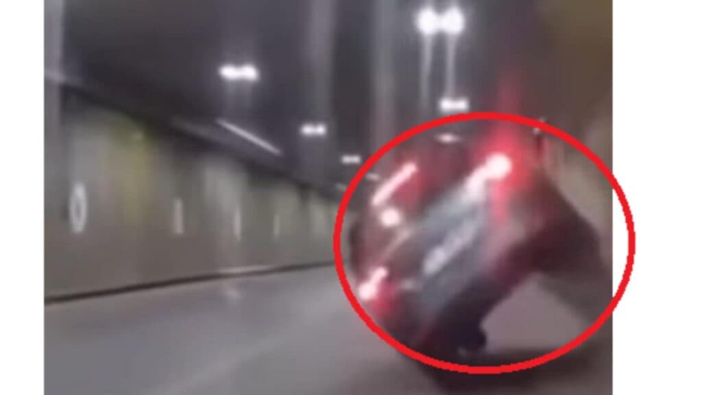 Investigație a Poliției în urma incidentului dramatic de la Pasajul Unirii: un tânăr de 24 de ani a fost transportat la spital