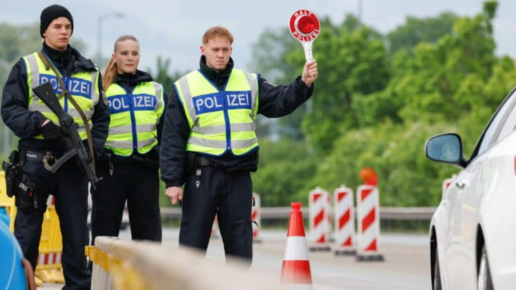 Austria impune reguli stricte pentru migranți: nerespectarea acestora duce la expulzare