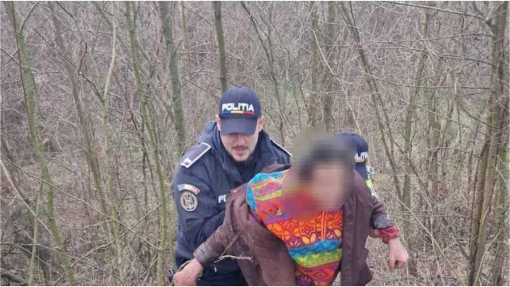 Bătrân descoperit în viață după trei zile de rătăcire pe câmpurile din Mehedinți; familia îngrijorată nu mai avea vești despre el