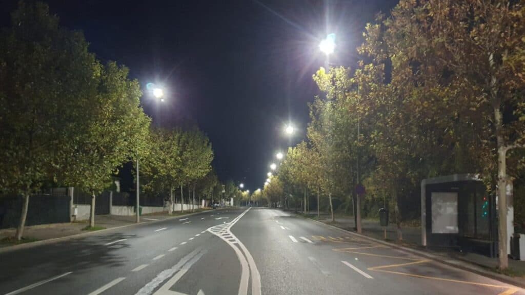 Bucureștiul își transformă iluminatul stradal: PMB primește 120 de milioane de lei de la AFM pentru instalarea a peste 18.000 de lămpi LED