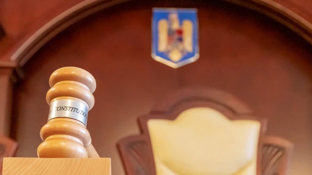Decizia CCR: Taxele cresc cu peste 70% începând cu 1 ianuarie, după anularea alegerilor de către judecători