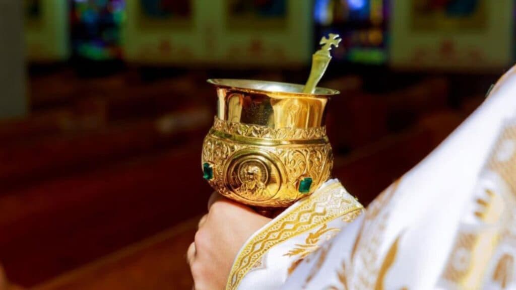 Ce trebuie să eviți după împărtășanie: Ghidul esențial pentru a rămâne în armonie spirituală