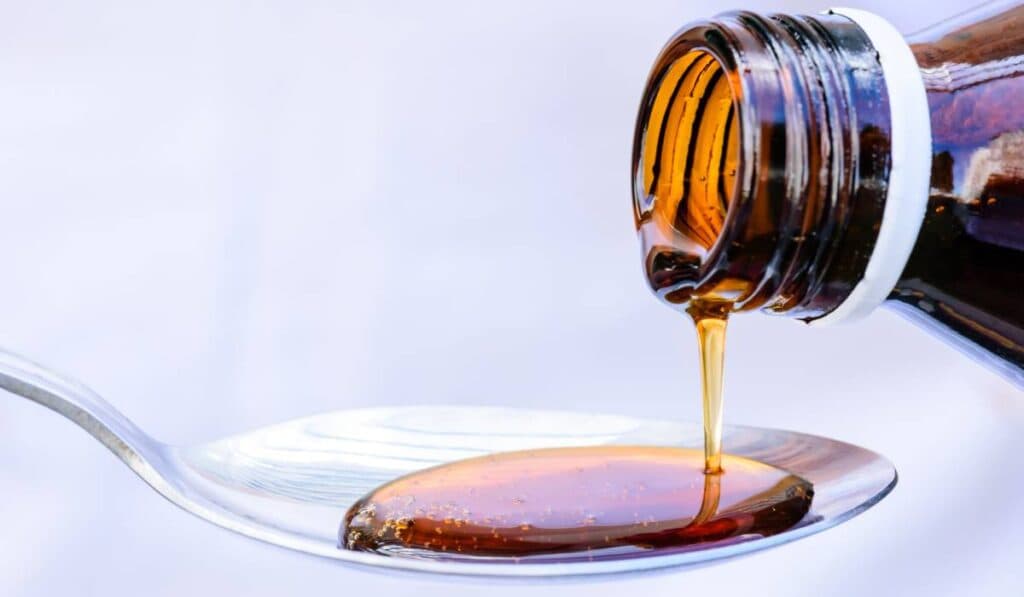 Ce alimente și băuturi trebuie evitate atunci când iei paracetamol sau sirop de tuse?
