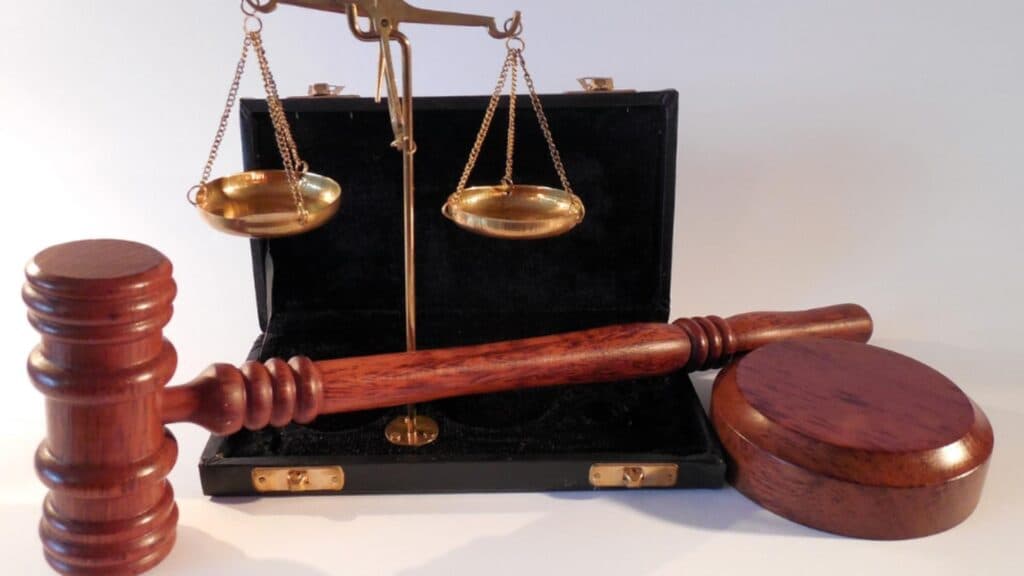 Ciclul fără sfârșit: Pensiile speciale ajung din nou la CCR. Înalta Curte intenționează să se adreseze Curții Constituționale