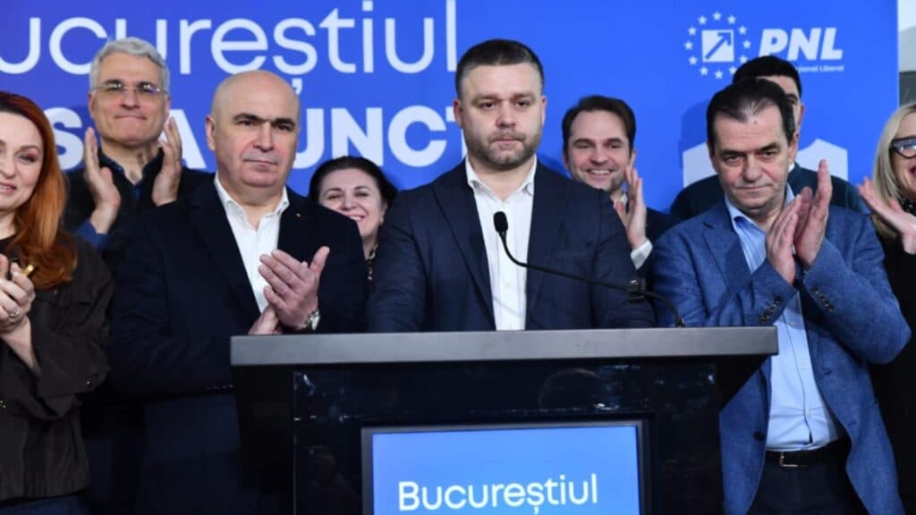 Ciprian Ciucu, noul primar al Capitalei, se află în contextul celei mai scăzute prezențe la urne din ultimele două decenii. Tensiuni și negocieri pentru Consiliul General: ce transformări ne așteaptă?