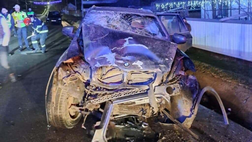 Accident devastator în județul Vaslui: cinci victime, duse de urgență la spital